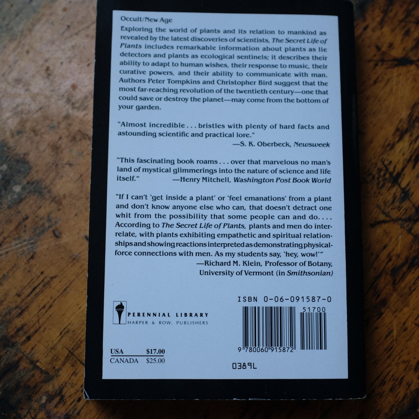 The Secret Life of Plants by Peter Tompkins