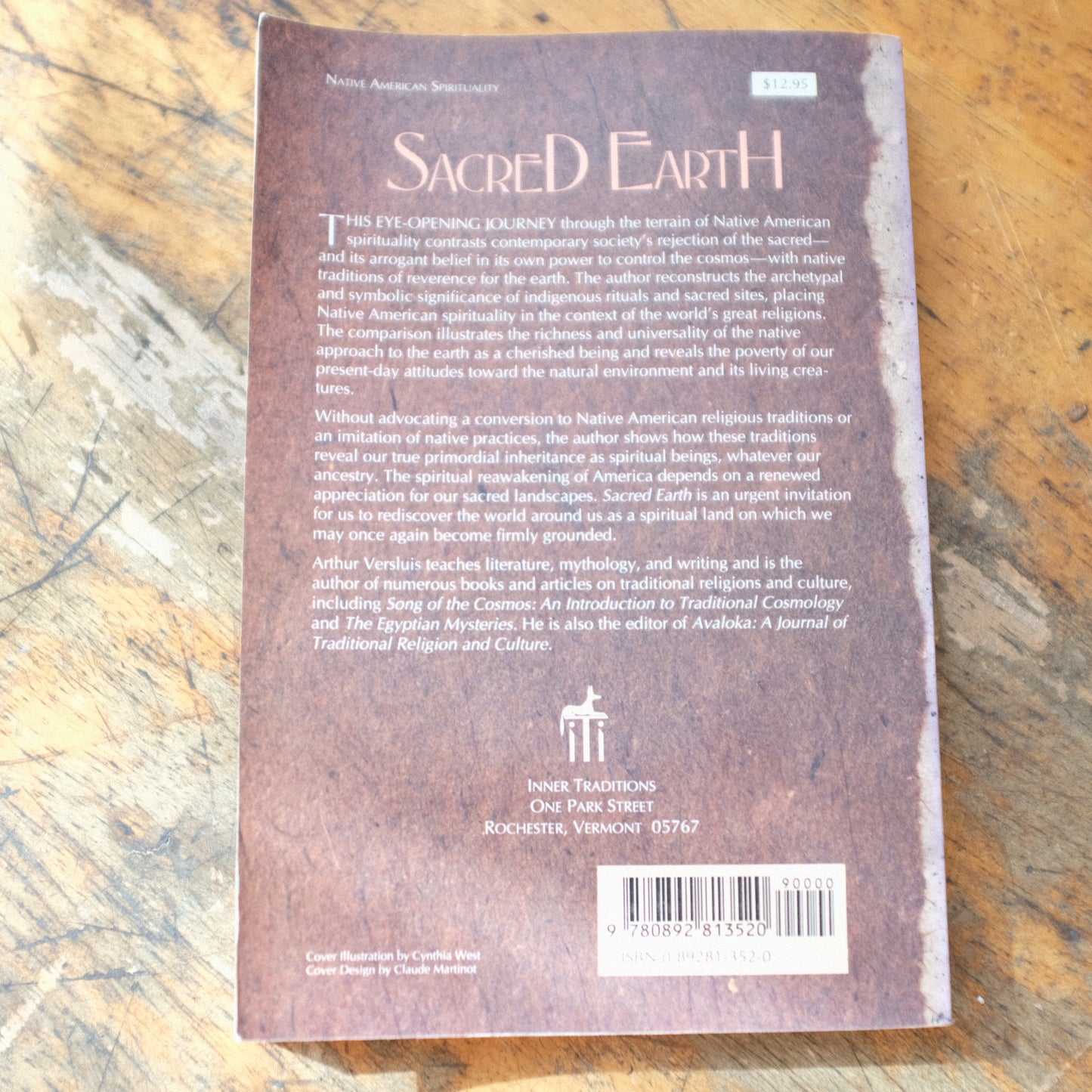 Sacred Earth by Arthur Versluis